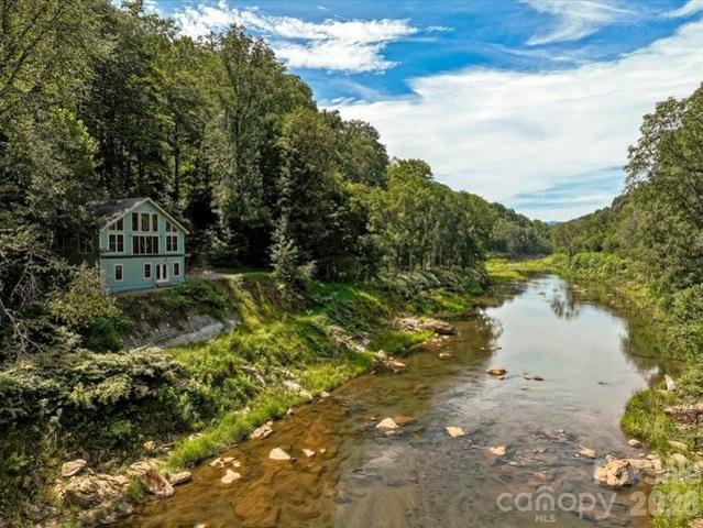 House for sale in Yancey, North Carolina