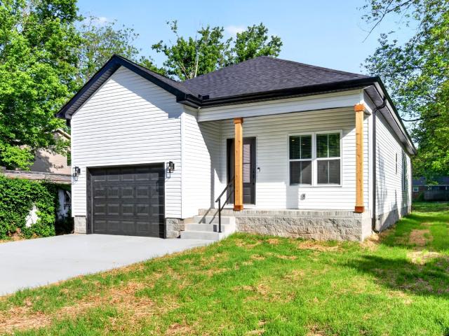 House for sale in Guthrie, Kentucky