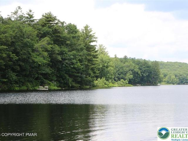 House for sale in Beach Lake, Pennsylvania