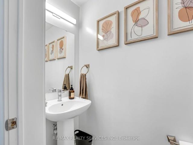 House for rent in Burlington, Golden Horseshoe