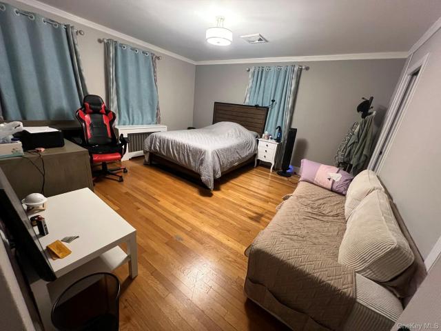 Townhouse for sale in Queens, Arverne