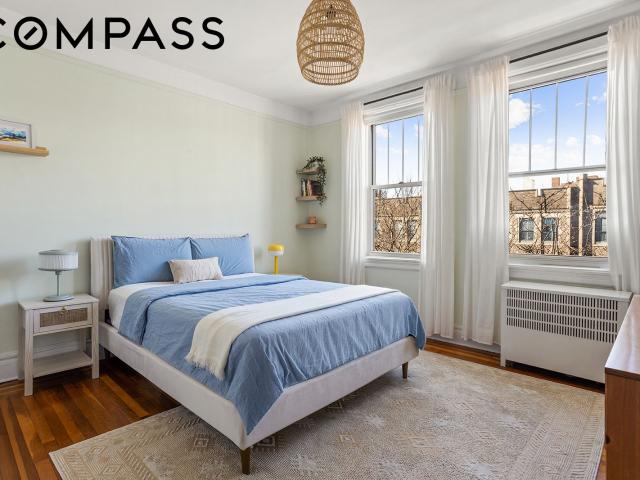 Property for sale in Queens, Arverne