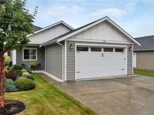 House for sale in Strathcona, British Columbia