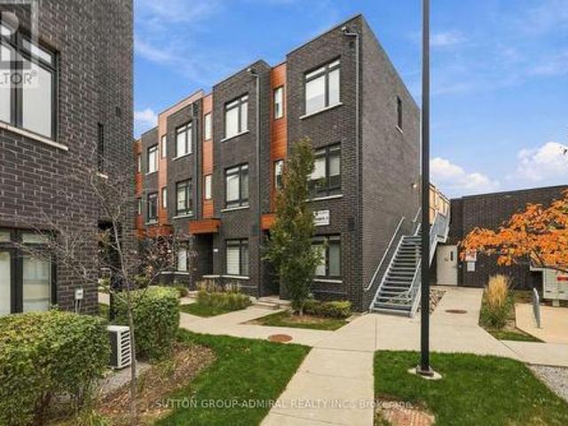 Townhouse for sale in Richmond Hill, Golden Horseshoe