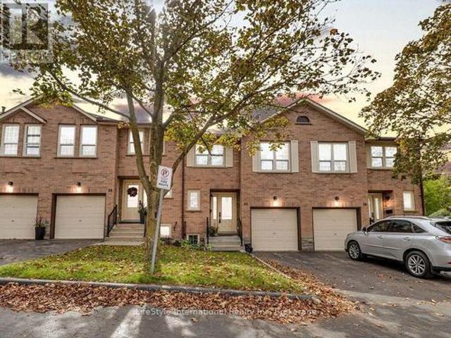 Townhouse for sale in Cambridge, Ontario