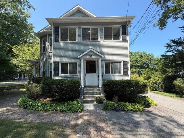 Townhouse for rent in Lexington, Massachusetts
