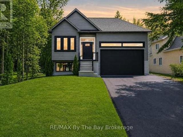 House for sale in Wasaga Beach, Ontario