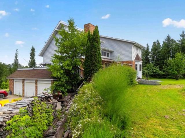 House for sale in Alberta
