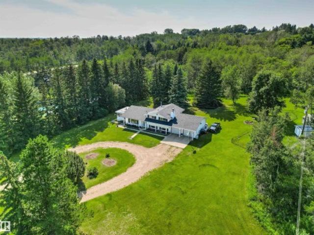 House for sale in Alberta
