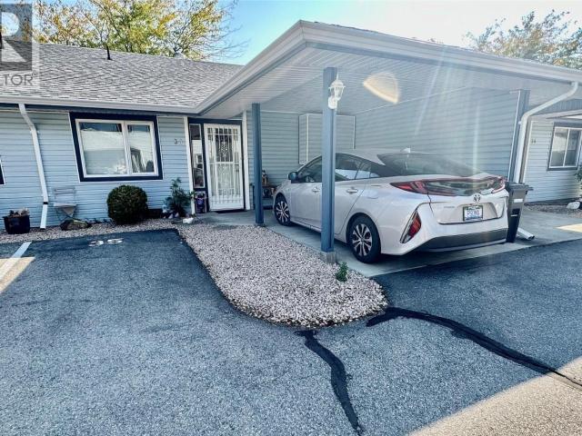 Townhouse for sale in Oliver, British Columbia