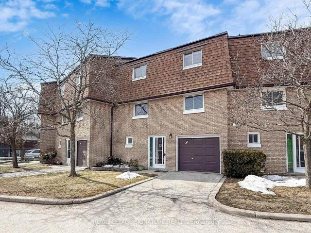Condo for sale in Woburn, Ontario