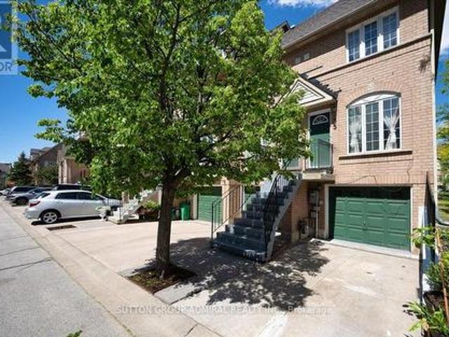Townhouse for sale in Mississauga, Ontario