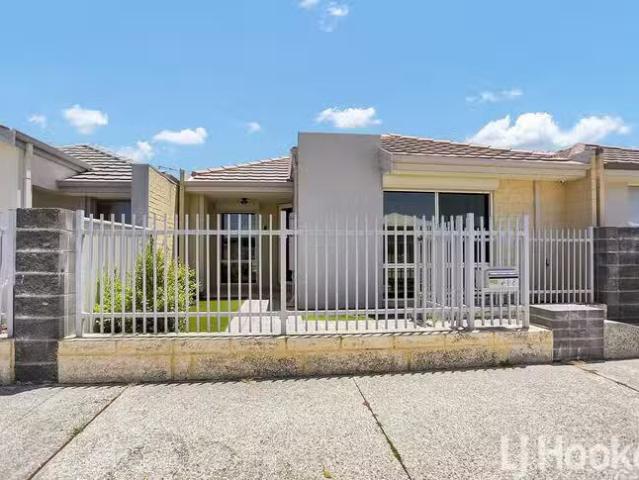 House for rent in Golden Bay