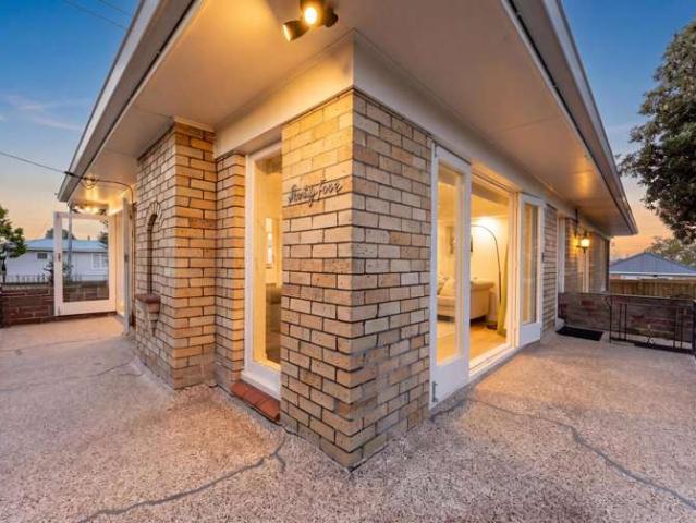 House for sale in Kelston, Oroua County