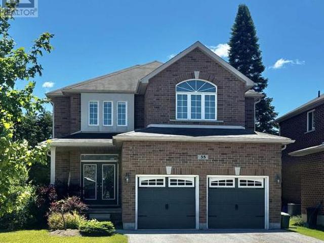 House for sale in Barrie, Ontario
