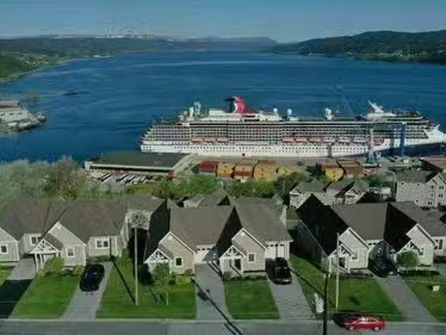 House for sale in Corner Brook, Newfoundland And Labrador