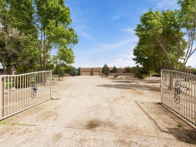 House for sale in Los Lunas, Valencia County