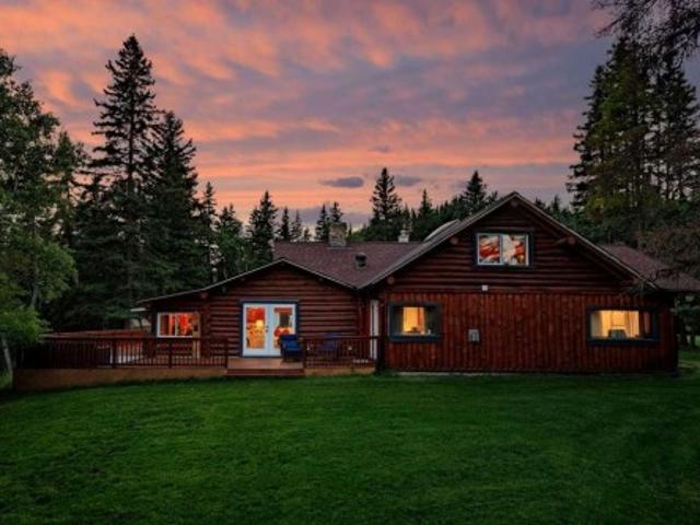 House for sale in Bragg Creek, Alberta