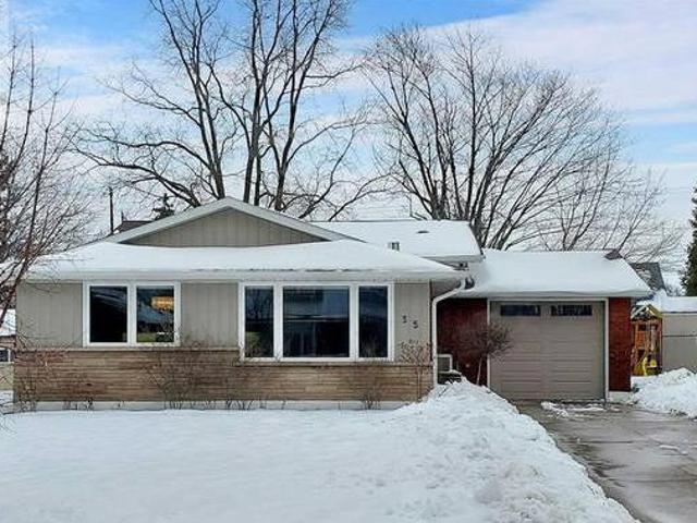 House for sale in Hamilton, Ontario