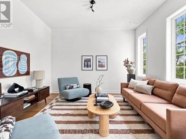 Townhouse for sale in Woburn, Ontario