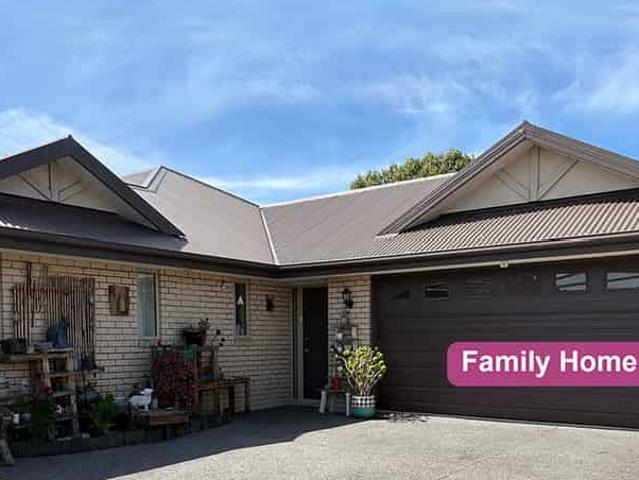 House for rent in Chaslands, Canterbury