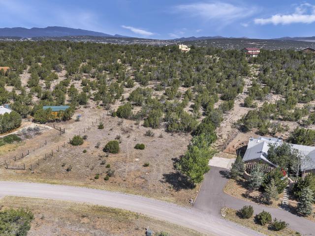 Land for sale in Los Cerritos, Edgewood