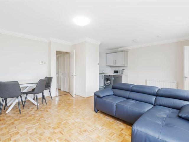 Apartment to rent in Blackrock, North Tipperary