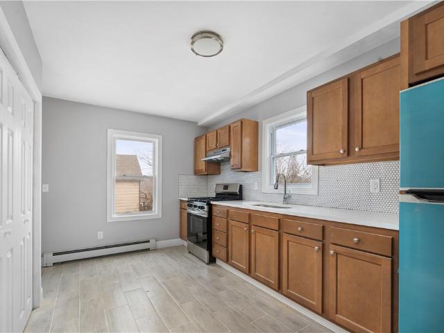 House for sale in Lincoln, Rhode Island