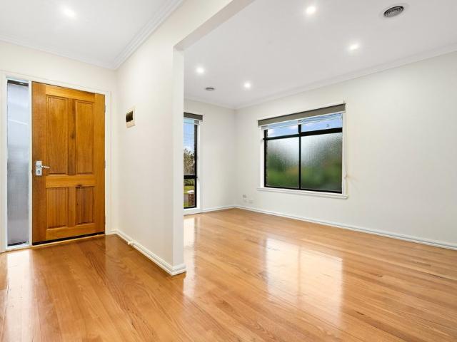House for rent in Glenroy, Melbourne