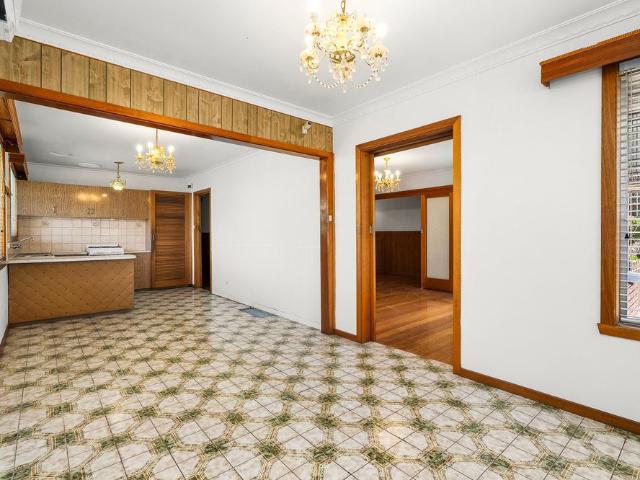 House for rent in Avondale Heights, Victoria