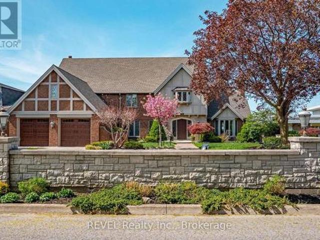 House for sale in Niagara, Ontario