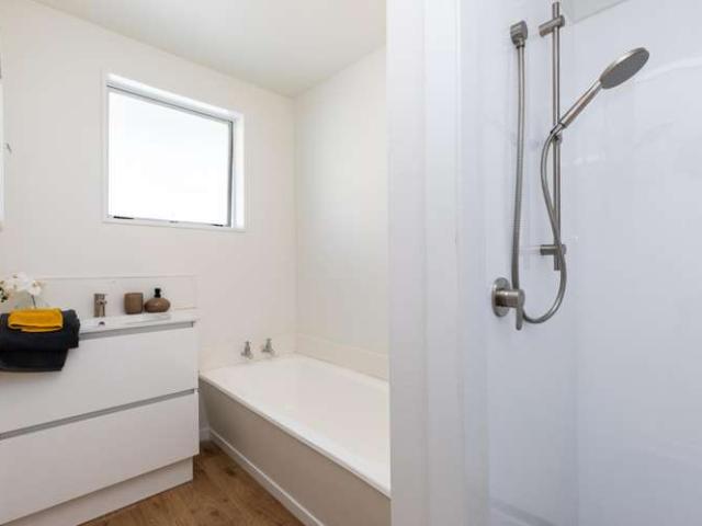 Apartment for sale in Heathcote, Canterbury