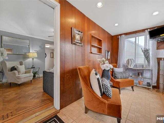 House for sale in Rochelle Park, New Jersey