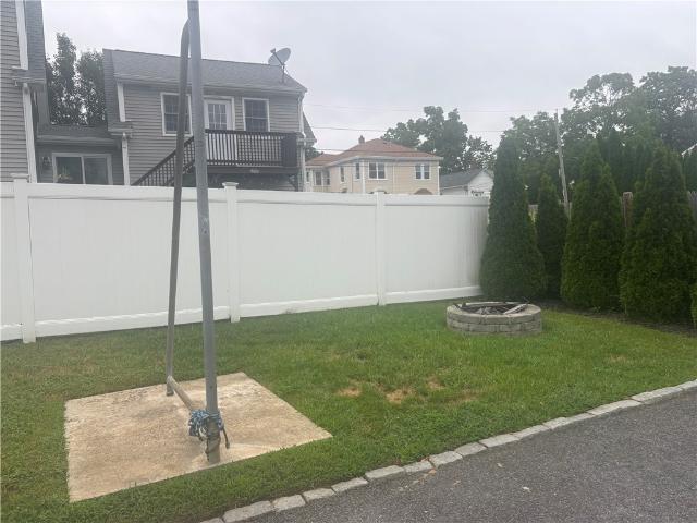 Property for rent in Bristol, Rhode Island
