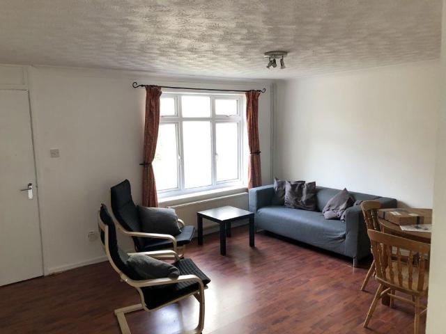 Studio for rent in Chichester, Littlecote