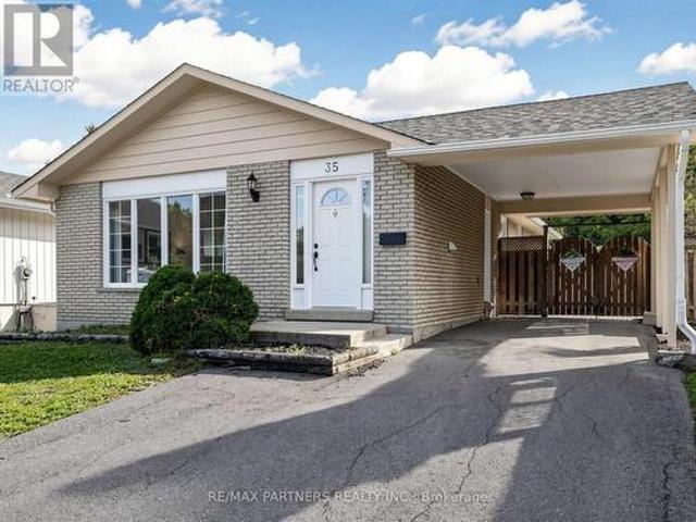 House for sale in Oakville, Ontario