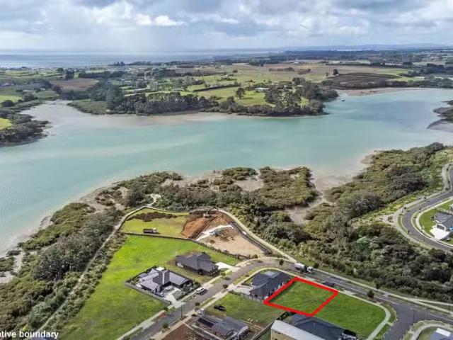 House for sale in Awhitu