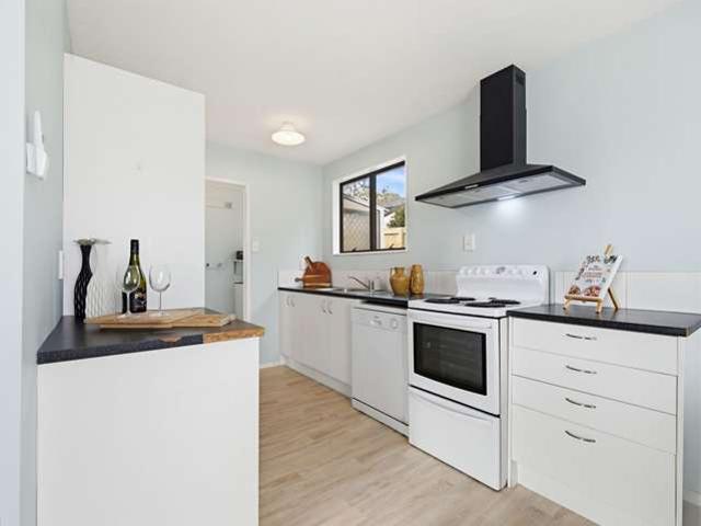 House for sale in Oratia
