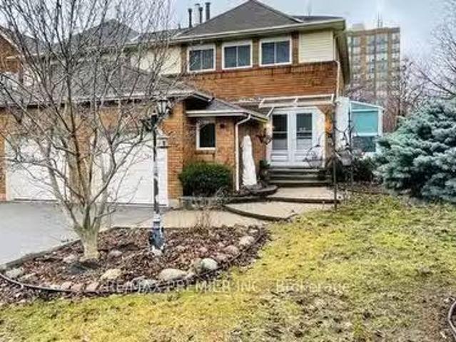 Condo for rent in Whitby