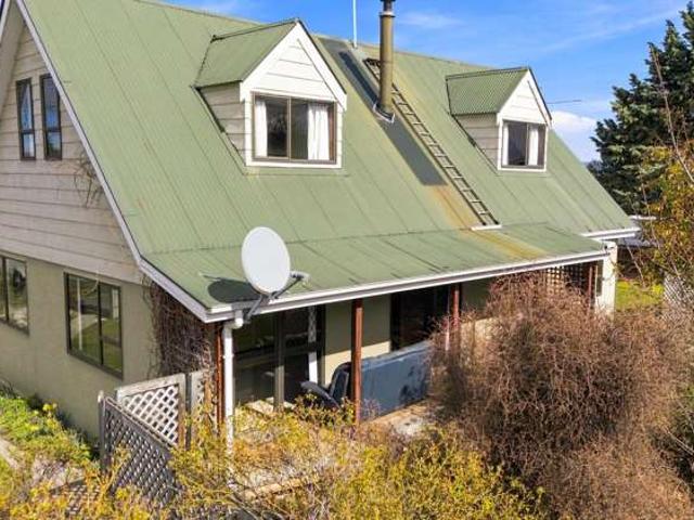 House for sale in Otakou