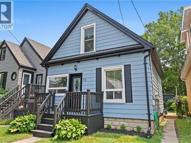 House for sale in Ancaster, Ontario