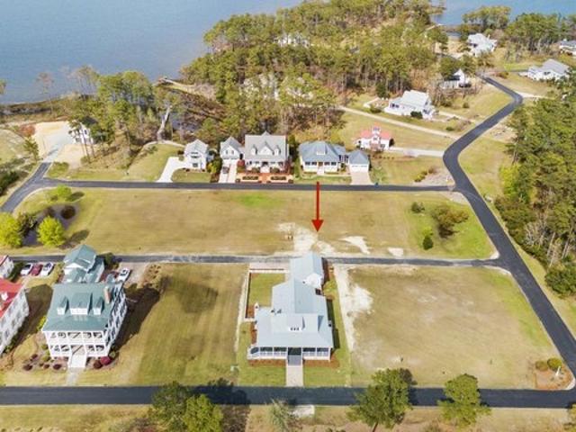 Land for sale in Oriental, North Carolina