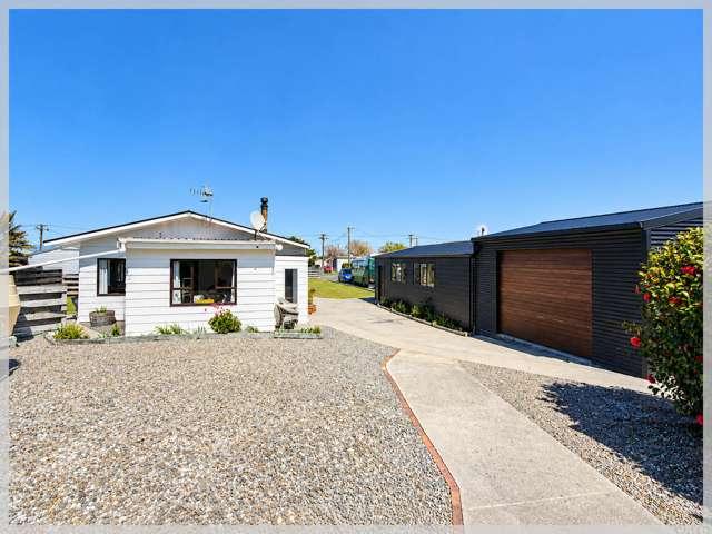 House for sale in Foxton Beach, Horowhenua District
