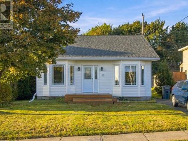 House for sale in Elizabeth Park, Paradise