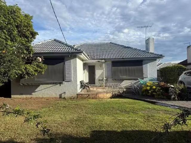 House for rent in Airport West, Victoria