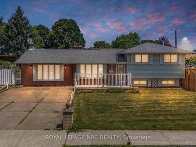 House for sale in Ancaster, Ontario