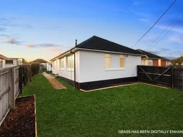 House for sale in Chaslands, Canterbury