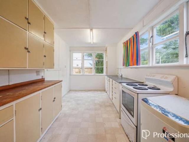 House for sale in Days Bay, Wellington
