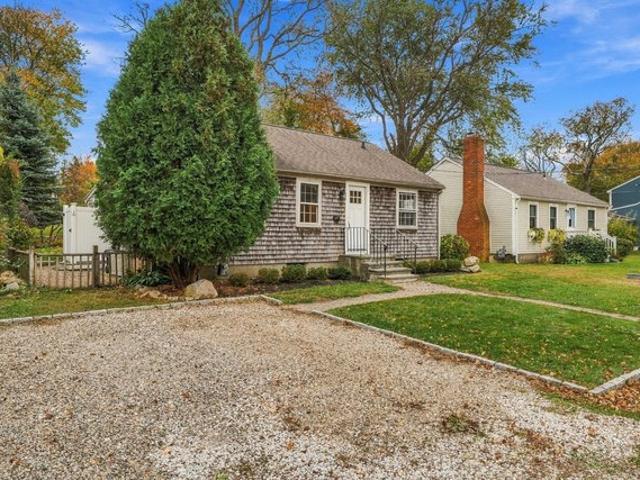 House for sale in Shore Acres, Scituate