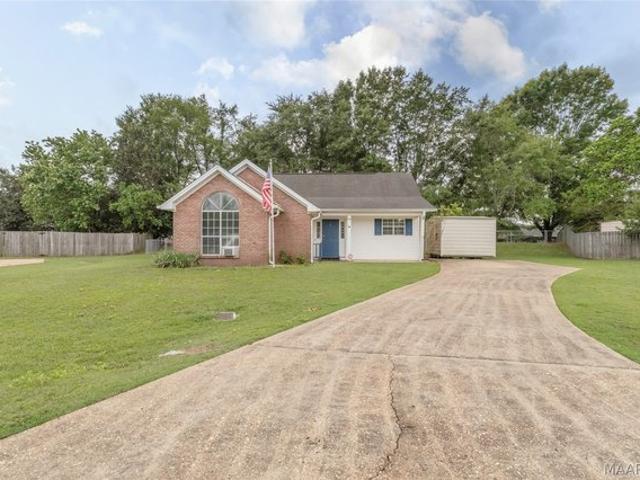 House for sale in Elmore, Alabama